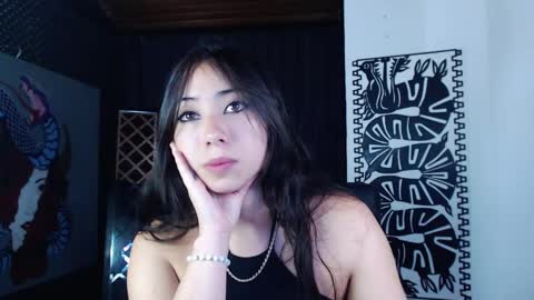 Snapshot of emiantonella_ chatting on 02.05.25 Antonella  online show from 02.05.25