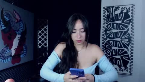 Snapshot of emiantonella_ chatting on 03.01.25 Antonella  online show from 03.01.25