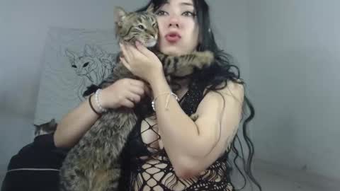 Antonella  online show from 10.31.25