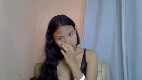 Snapshot of emiehottie chatting on 06.19.26 Ami online show from 06.19.26