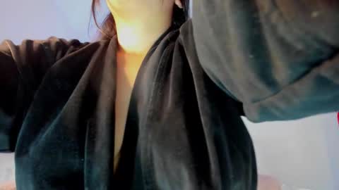 Emi online show from 11.18.25