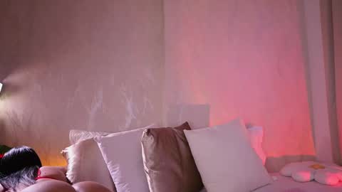 Snapshot of emiily_bell chatting on 03.12.25    online show from 03.12.25