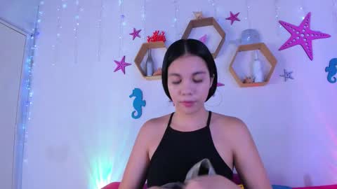 Snapshot of emiily_parkerr chatting on 12.17.25 Emily online show from 12.17.25