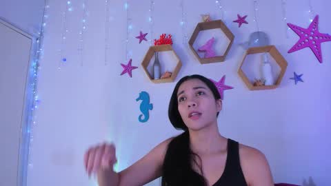 Snapshot of emiily_parkerr chatting on 12.18.25 Emily online show from 12.18.25