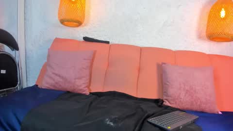 Emily online show from 11.20.25