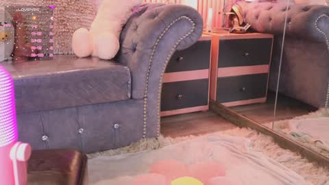 Emily online show from 01.07.25