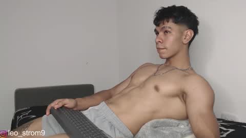 Snapshot of emile_239 chatting on 03.06.25 emile_239 online show from 03.06.25