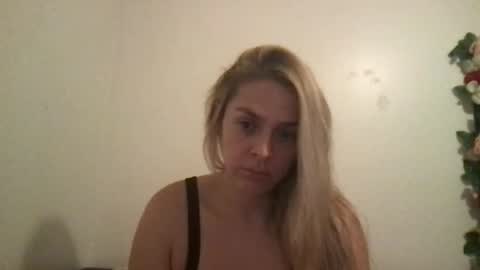 emilelovesyou online show from 11.04.25