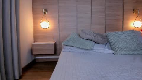 emilia_1040 online show from 12.13.25