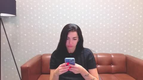 Snapshot of emilia_emilia1 chatting on 11.19.25 Emi online show from 11.19.25