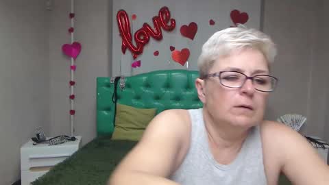 EmiliaGree online show from 09.22.25