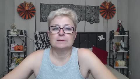 EmiliaGree online show from 10.25.25