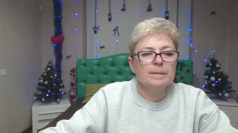 Snapshot of emiliagree chatting on 01.09.26 EmiliaGree online show from 01.09.26