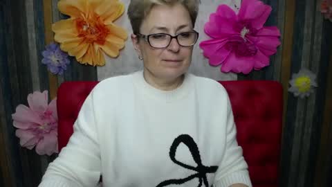Snapshot of emiliagree chatting on 05.14.26 EmiliaGree online show from 05.14.26