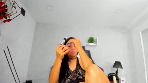 Snapshot of emiliarose_ chatting on 11.20.25 EmiliaRose online show from 11.20.25