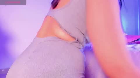 Emilie James online show from 10.12.25