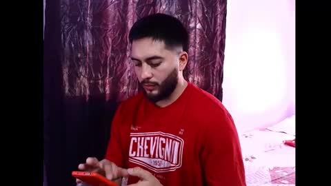 Snapshot of emilio39210 chatting on 11.07.25 emilio39210 online show from 11.07.25