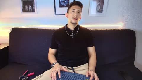 EMILIOCUM online show from 06.21.26
