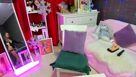 Emiliya online show from 12.11.24