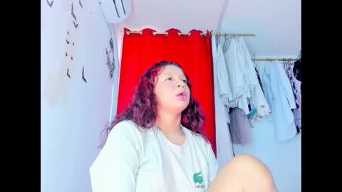 Snapshot of emilly_coper18 chatting on 12.18.25 emily online show from 12.18.25