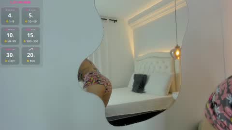 Snapshot of emilly_duque chatting on 07.25.26 Emilly online show from 07.25.26