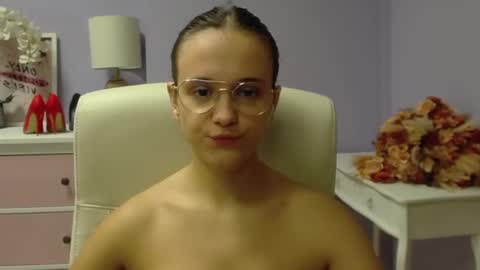Snapshot of emilly_lust99 chatting on 12.06.24 Emilly online show from 12.06.24