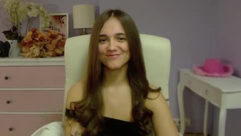 Snapshot of emilly_lust99 chatting on 01.30.25 Emilly online show from 01.30.25