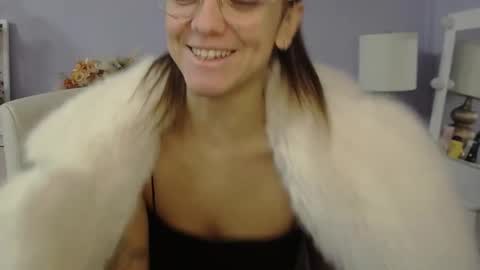 Emilly online show from 01.11.26