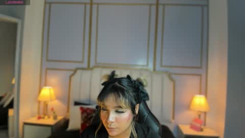 emilly_mell online show from 11.16.25