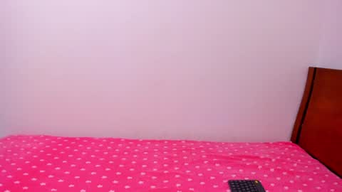 Snapshot of emillygonzalez chatting on 02.07.25 . . online show from 02.07.25