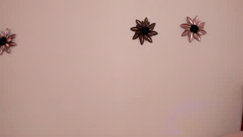 Snapshot of emillygonzalez chatting on 02.08.25 . . online show from 02.08.25