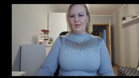 EmillyLove online show from 01.07.26