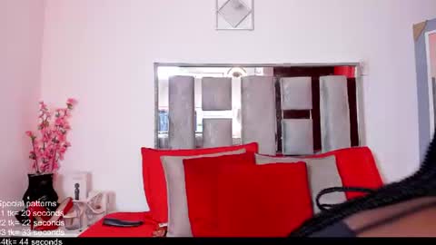 Snapshot of emillyroaa chatting on 06.11.26 Emilly Roa online show from 06.11.26