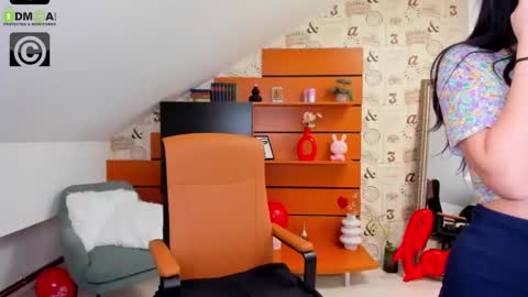 EmillyTaylor online show from 02.25.25