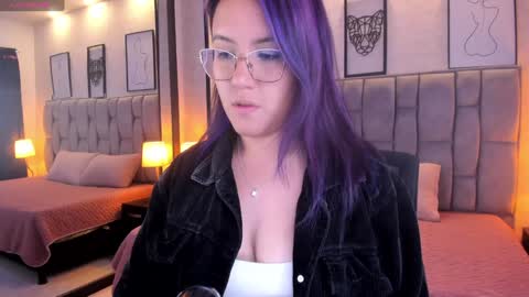 Emily online show from 01.28.25