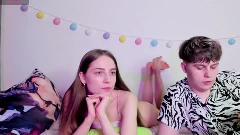 emily_and_ilumi online show from 01.05.25