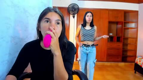 Emily and Soffy online show from 04.15.26