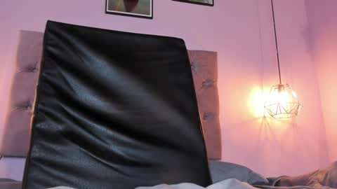 Emily online show from 01.10.25