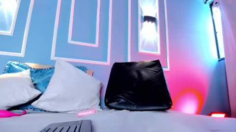 Emily online show from 03.06.25