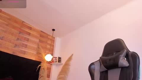 emily_brown04 online show from 11.23.25