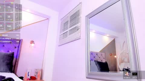 Snapshot of emily_daarell chatting on 01.24.25  M I A   online430pm- 930pm online show from 01.24.25