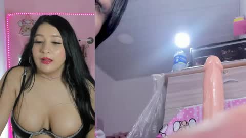 Snapshot of emily_foxxxi chatting on 04.28.26 emily_foxxxi online show from 04.28.26