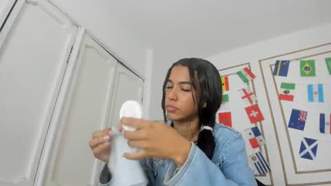 emily_gaviria1 online show from 07.12.26