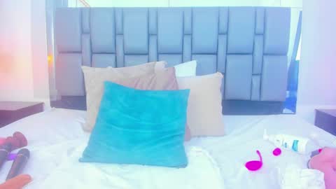 Emi  online show from 01.24.25