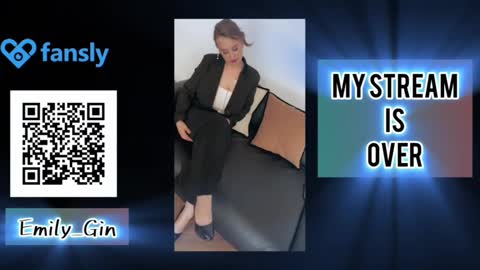 Snapshot of emily_gin chatting on 01.09.25 EMILY online show from 01.09.25