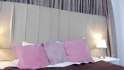 Snapshot of emily_gv chatting on 12.13.25 Emily online show from 12.13.25