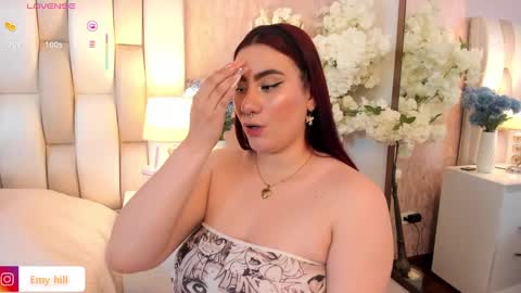 Snapshot of emily_hill___ chatting on 01.29.25 EMILY Monday 5-2 am From Tuesday to Friday5-1 am Colombia time online show from 01.29.25