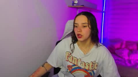 emily_lindey online show from 11.26.25