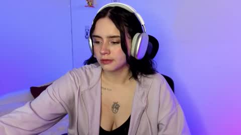 Snapshot of emily_lindey_ chatting on 02.15.26 Emily Lindey online show from 02.15.26