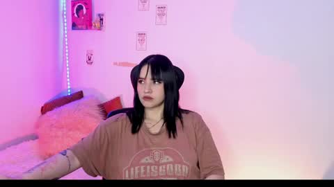 Emily Lindey online show from 05.13.26